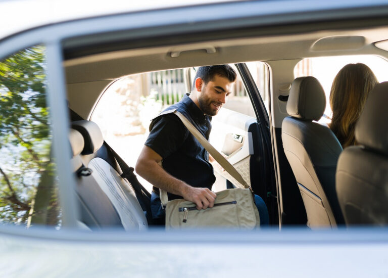 Uber-chauffeur ondernemer of werknemer